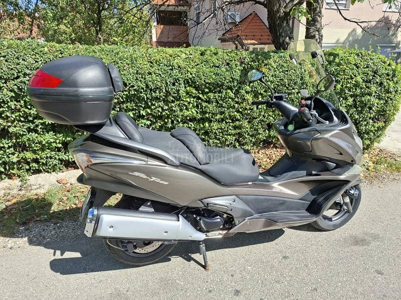 Honda silver wing T400
