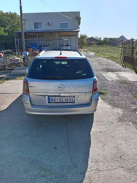 Opel Astra H 1.6