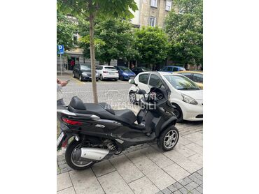 Piaggio mp3 ie300 business