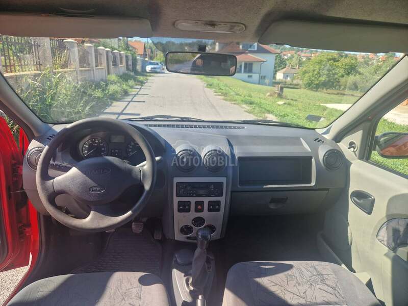 Dacia Logan 