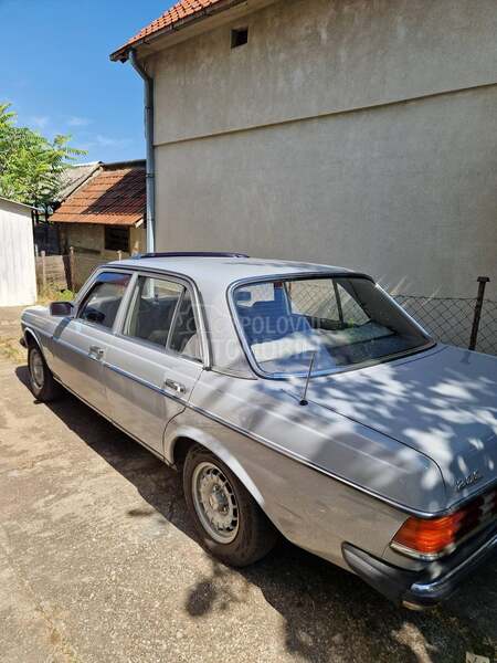 Mercedes Benz E 200 W123 Aut