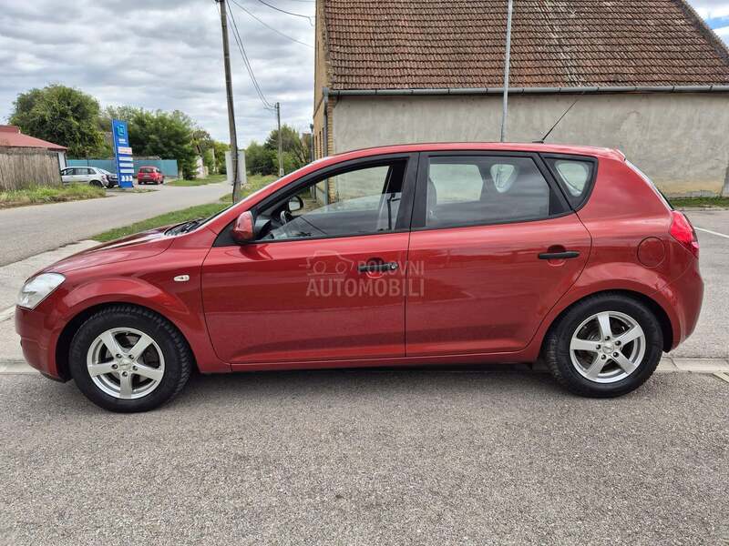 Kia cee`d 
