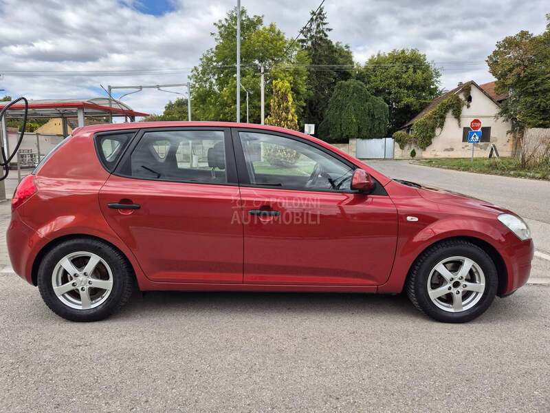Kia cee`d 