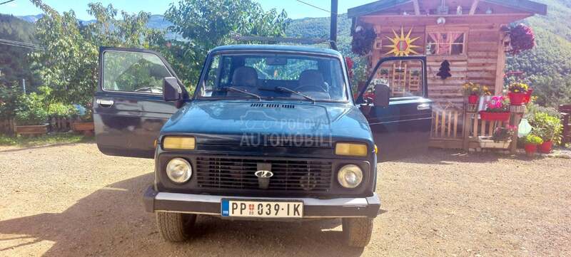 Lada Niva 