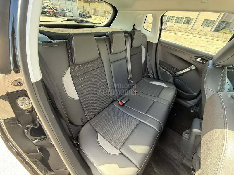 Peugeot 2008 1.2