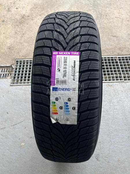 Nexen 235/60 R18 Zimska