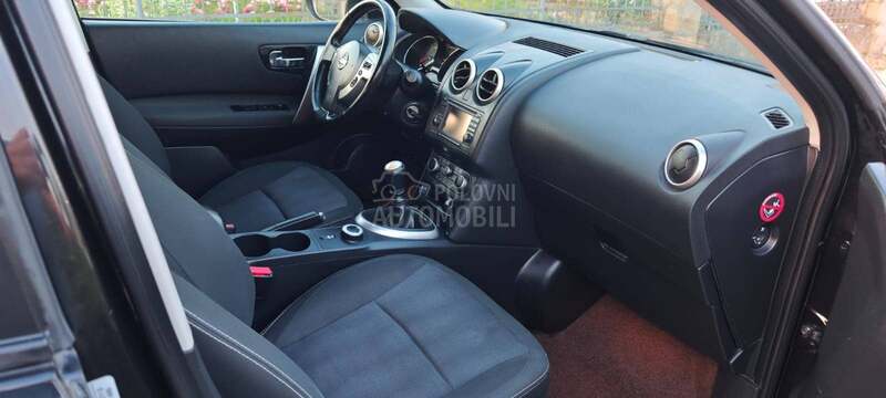 Nissan Qashqai 1.6 dci 4x4 /CH