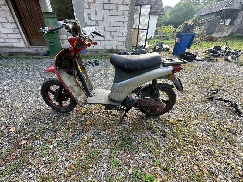 Piaggio Free