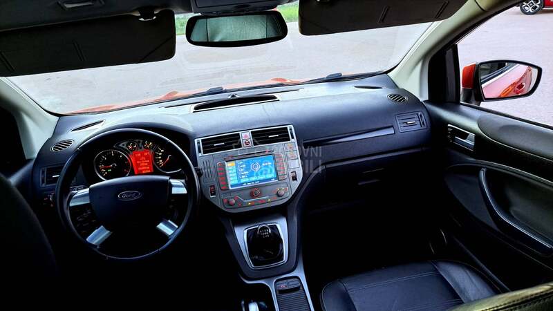 Ford Kuga NAV KOZA PANO FUL