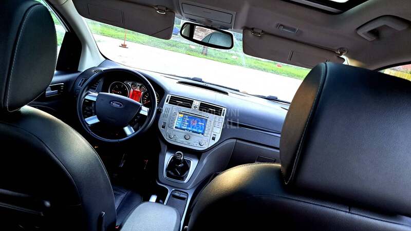 Ford Kuga NAV KOZA PANO FUL