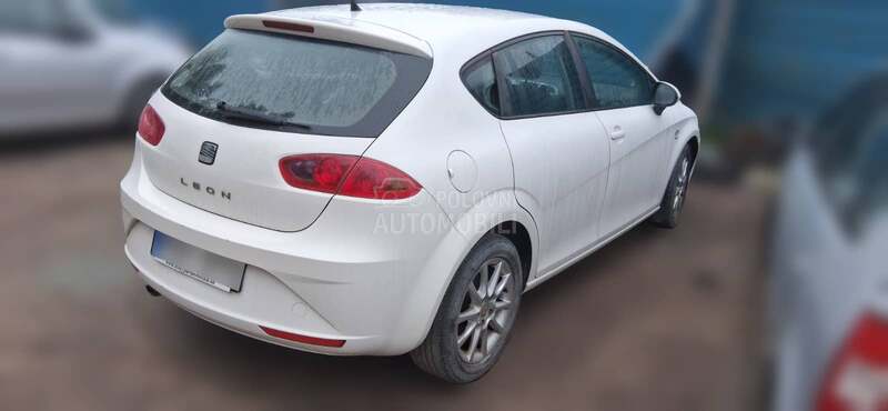Seat Leon 1.2 2012. god. -  kompletan auto u delovima