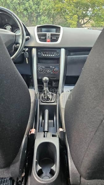 Peugeot 207 1.4B