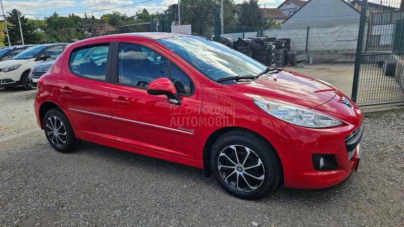 Peugeot 207 1.4B