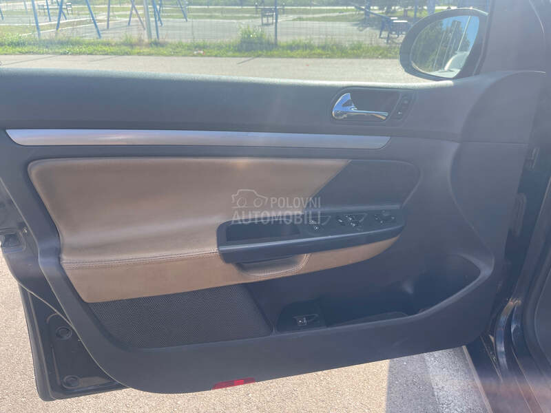 Volkswagen Golf 5 DSG-TDI 2.0