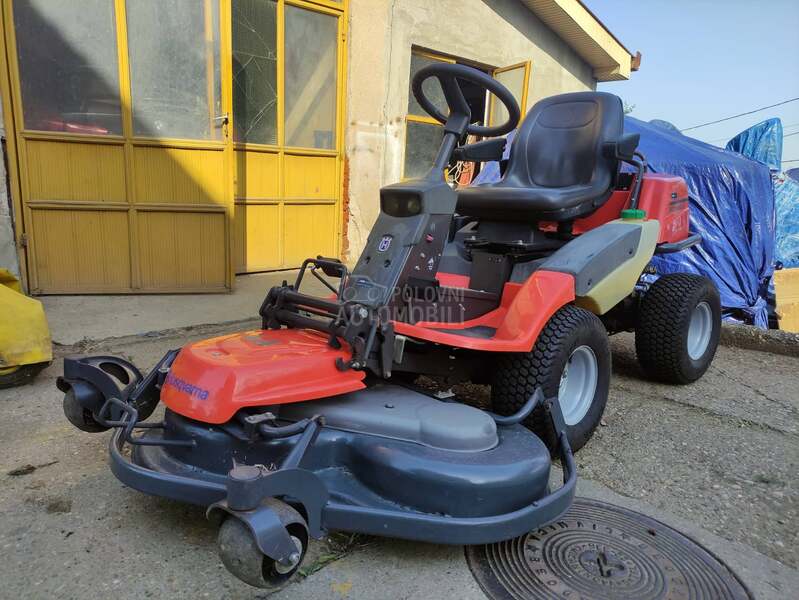 John Deere X 300  malcer