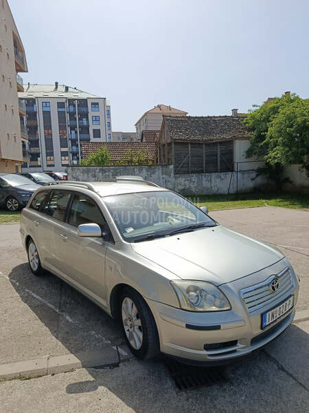 Toyota Avensis 