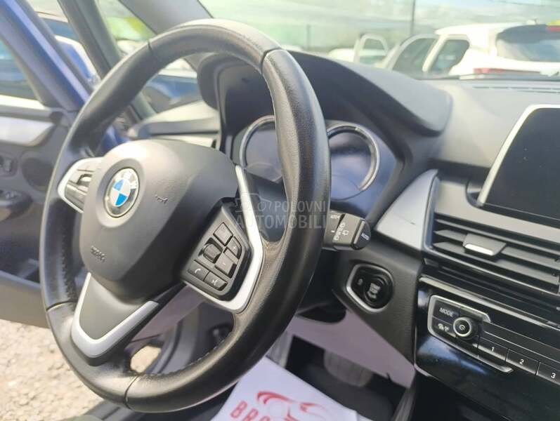 BMW 218 218i 7 sedista