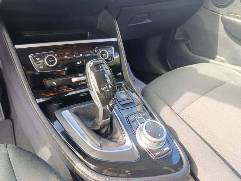 BMW 218 218i 7 sedista