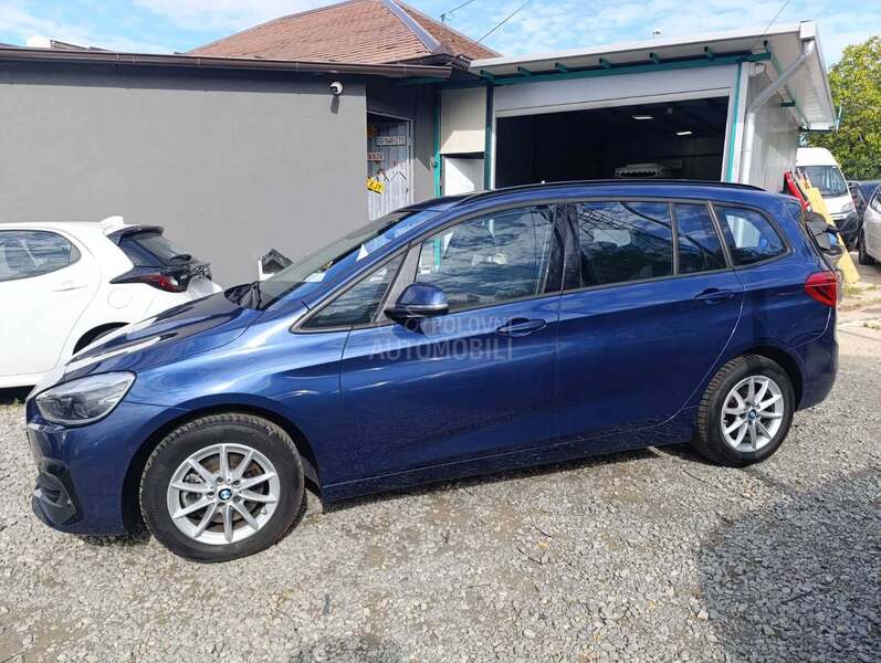 BMW 218 218i 7 sedista
