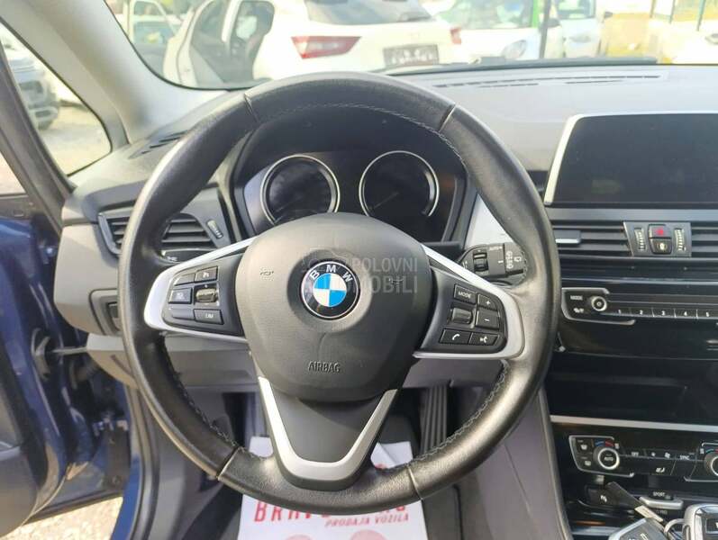 BMW 218 218i 7 sedista