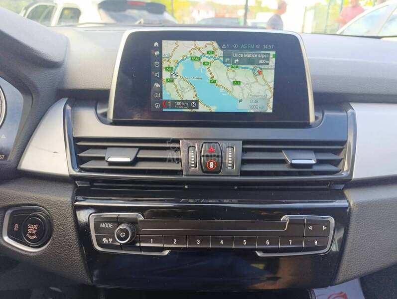 BMW 218 218i 7 sedista