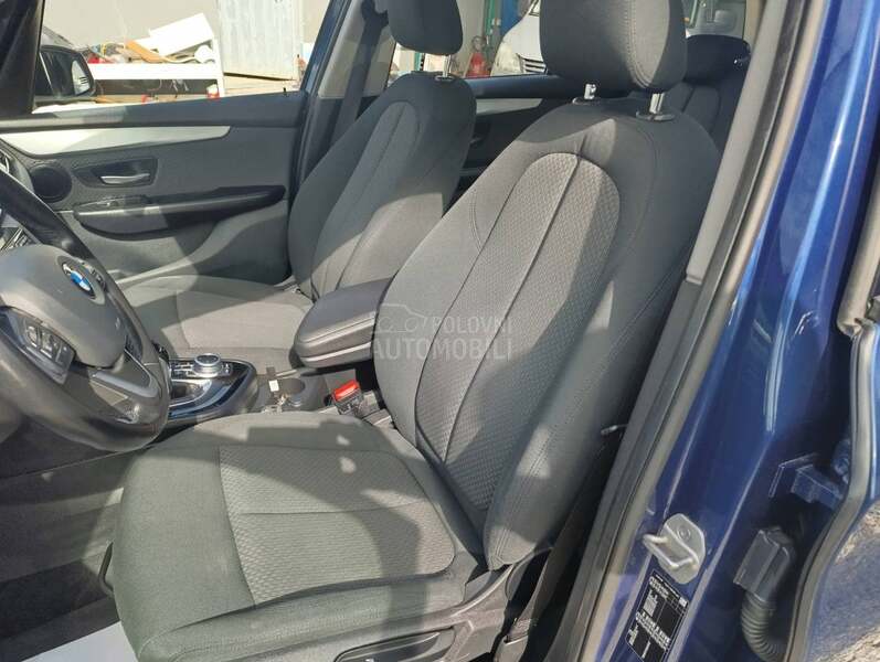 BMW 218 218i 7 sedista