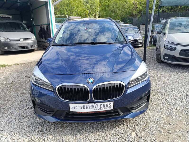 BMW 218 218i 7 sedista