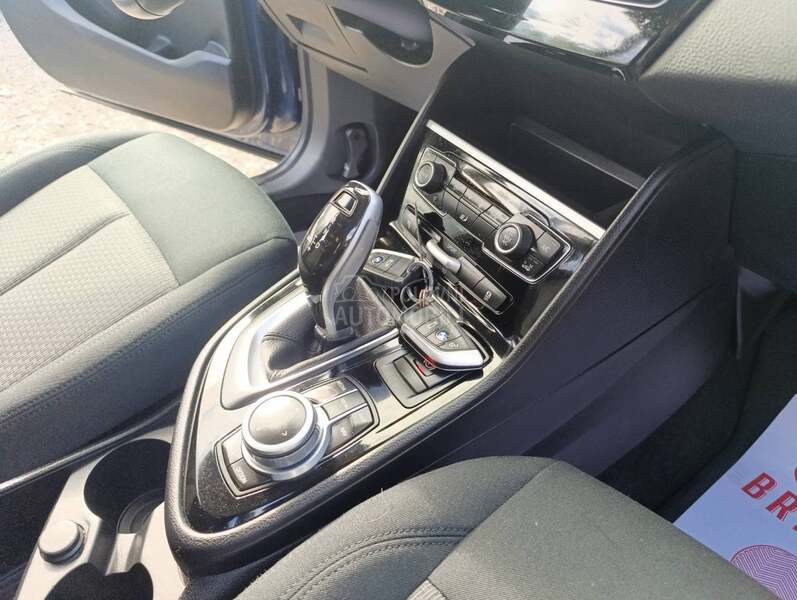 BMW 218 218i 7 sedista