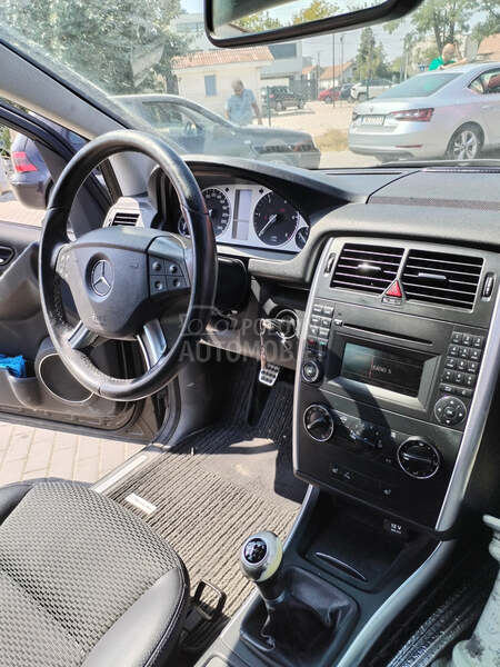 Mercedes Benz B 180 B180