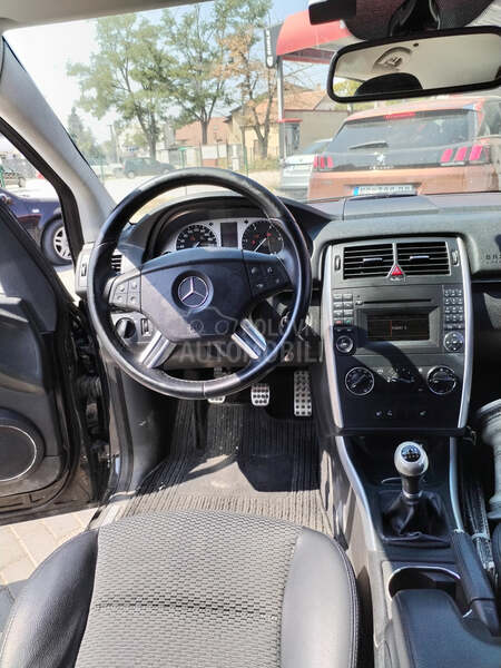Mercedes Benz B 180 B180