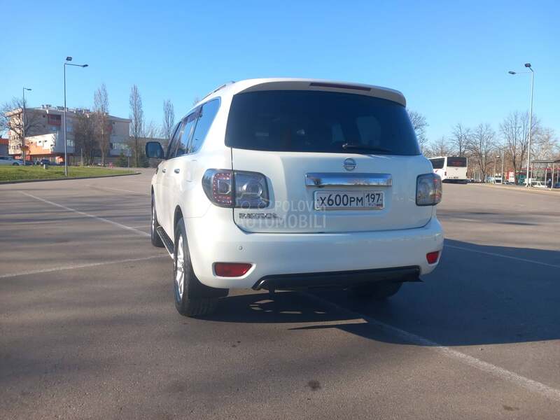 Nissan Patrol 