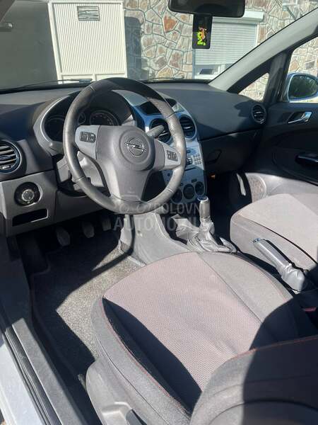 Opel Corsa D 