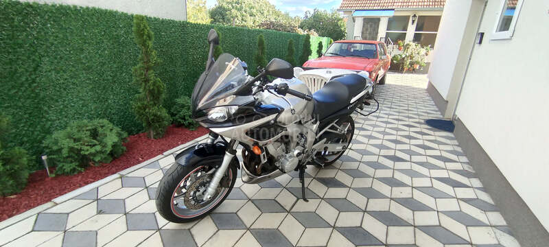 Yamaha FZ6 Fazer