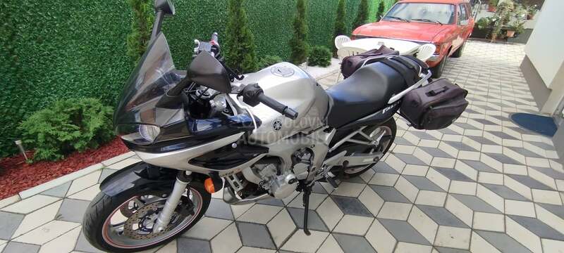 Yamaha FZ6 Fazer