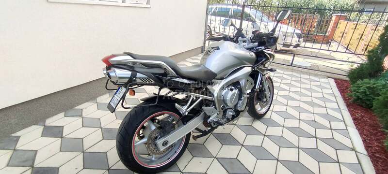 Yamaha FZ6 Fazer