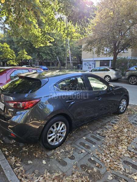 Mazda 3 1.5