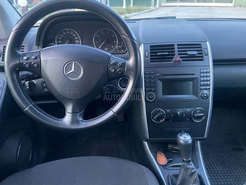 Mercedes Benz A 150 blue efficiency
