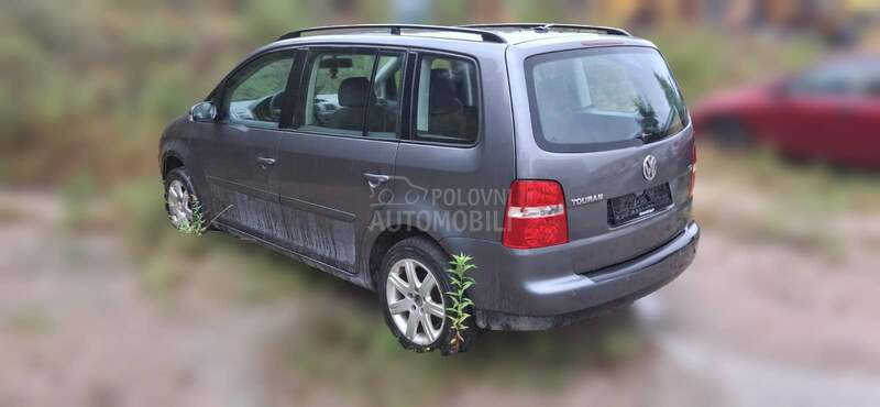 Volkswagen Touran 1.6 BLS 2006. god. -  kompletan auto u delovima