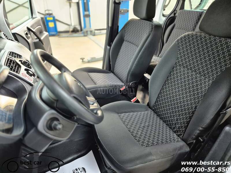 Renault Kangoo MAXI 5 Sedista N1