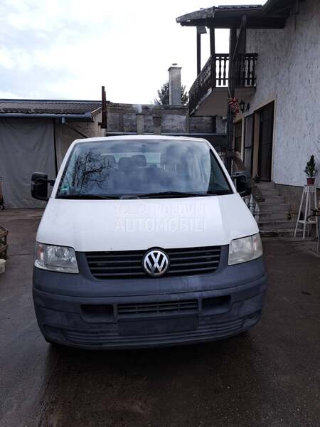 Volkswagen Transporter T5 2.5tdi