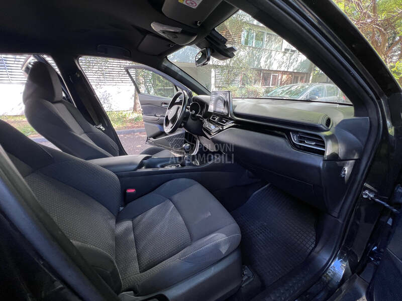 Toyota C-HR 1,2 turbo
