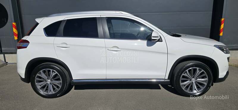 Peugeot 4008 1.8HDI 4x4 F.U.L.L
