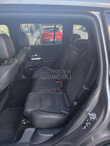 Mercedes Benz GLB 200 AMG 4 MATIC