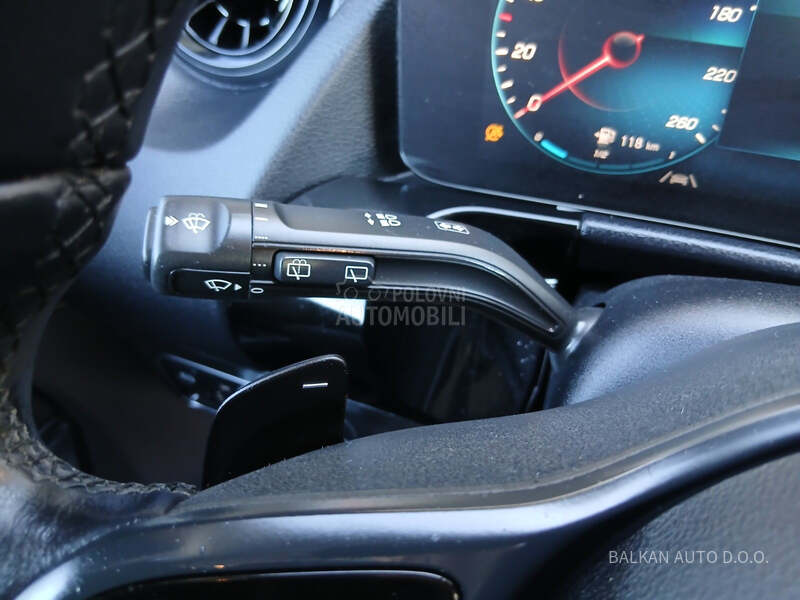 Mercedes Benz GLA 180 D/NAV/LED/AUT/97.448