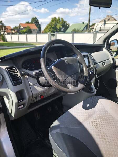 Renault Trafic 2.5 dci 5 sedišta N1sport