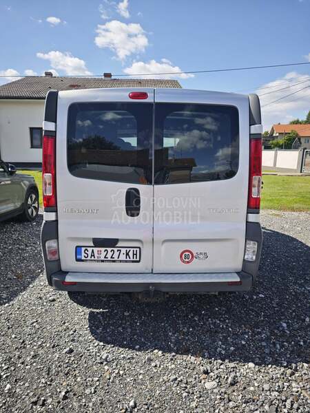 Renault Trafic 2.5 dci 5 sedišta N1sport