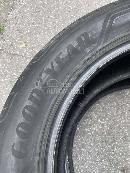 Goodyear 235/55 R19 Letnja