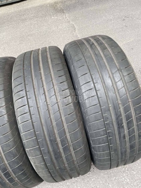 Goodyear 235/55 R19 Letnja