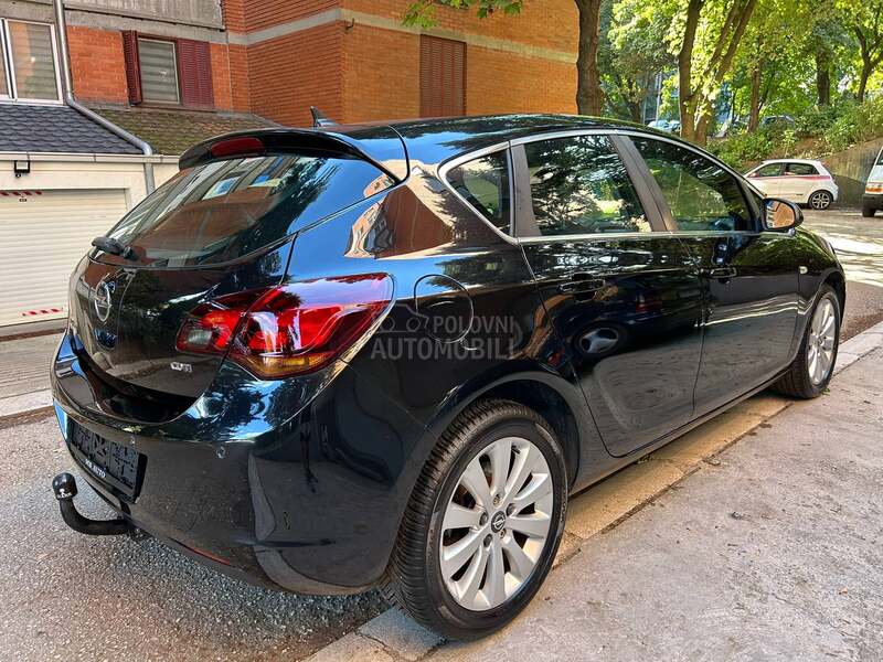 Opel Astra J 1.7 cdti cosmo navy