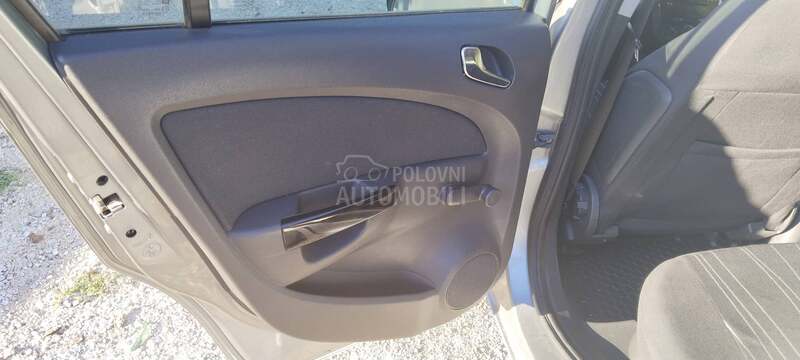 Opel Corsa D 